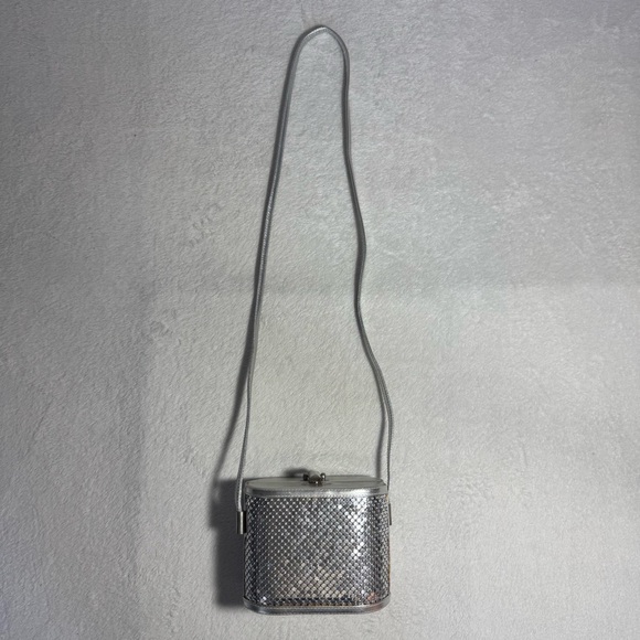 Vintage Silver Mesh Metal Frame Box Bag by Y&S - Picture 2 of 13